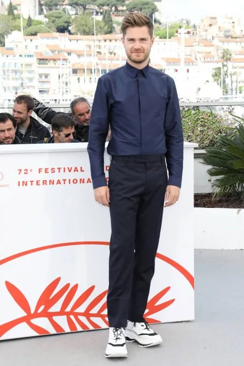 thời trang thảm đỏ - lucas dhont đến cannes 2019
