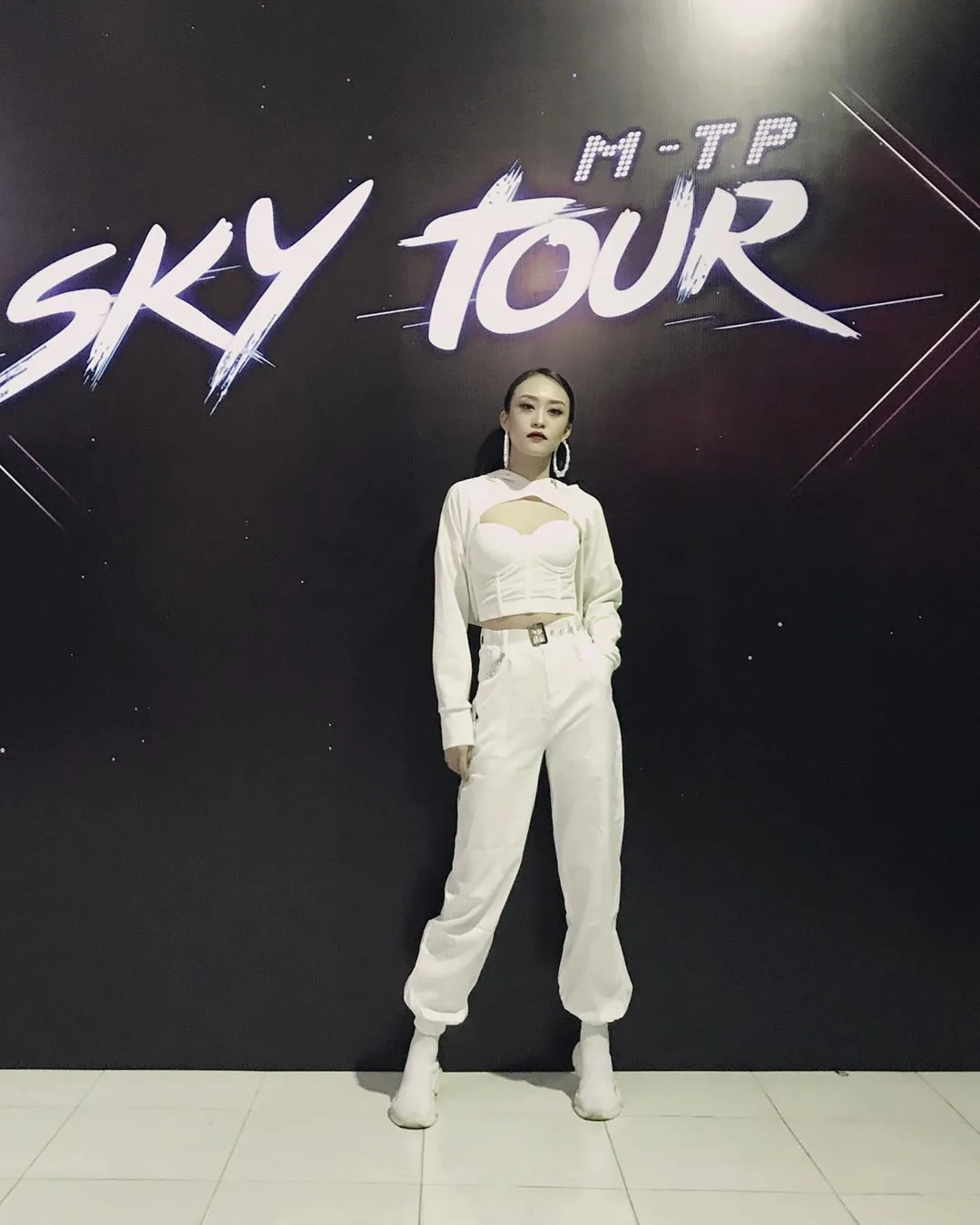 giới underground việt - kim anh tại sky tour