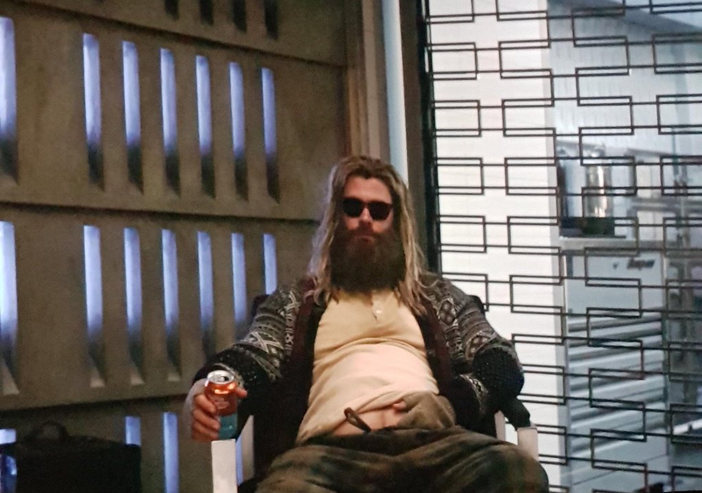 phối đồ cho đàn ông mập cảnh thor trong avenger endgame