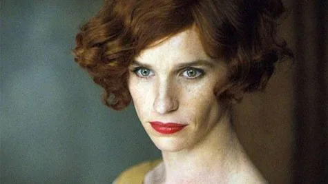Đôi mắt ướt lệ của Eddie Redmayne Đôi mắt ướt lệ của Eddie Redmayne
