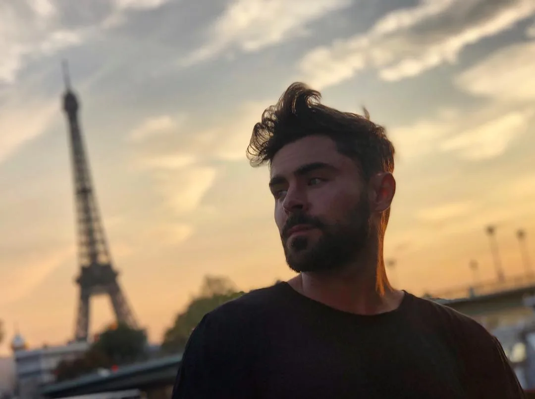 cach de rau dep zac efron - elle man 2