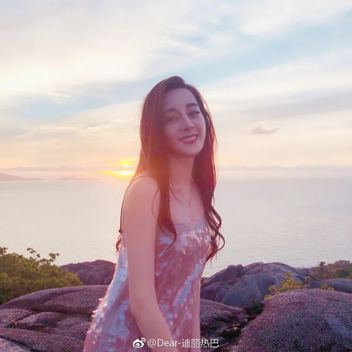 my nhan hoa ngu - dich le nhiet ba - elle man 2