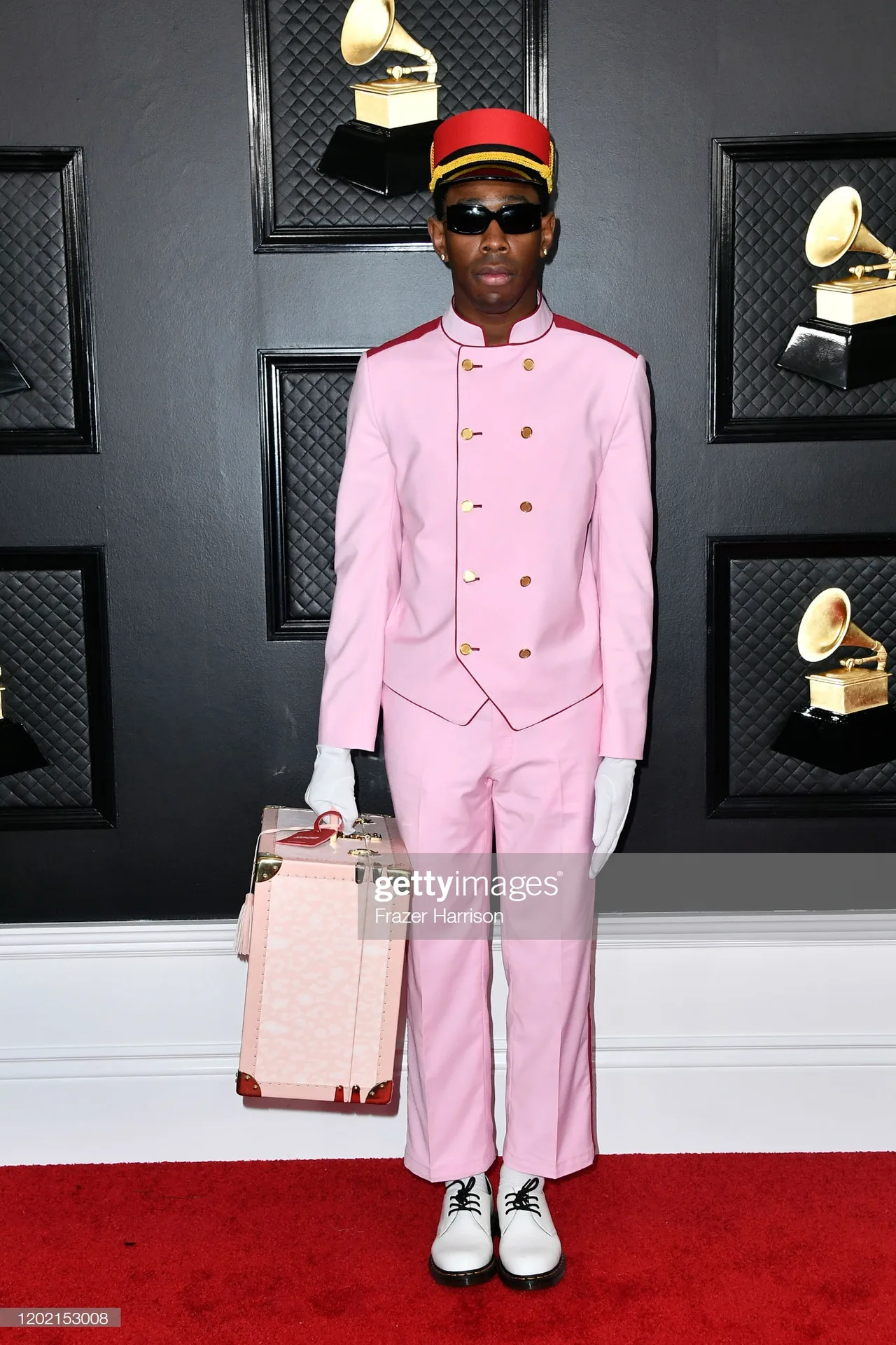 tyler the creator-sao nam mac dep-elleman-0120