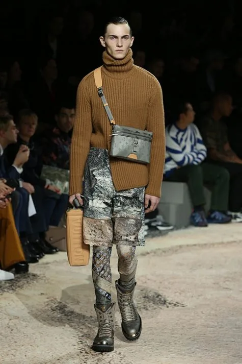 thuong hieu louis vuitton - elle man runway 21