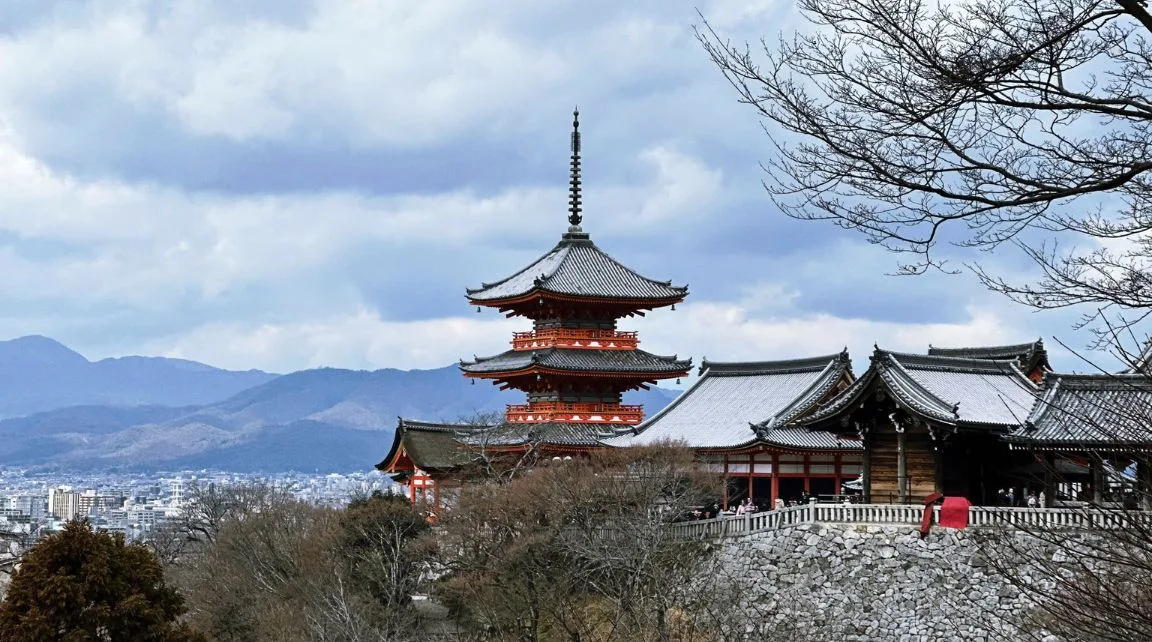 Đừng đến Tokyo!