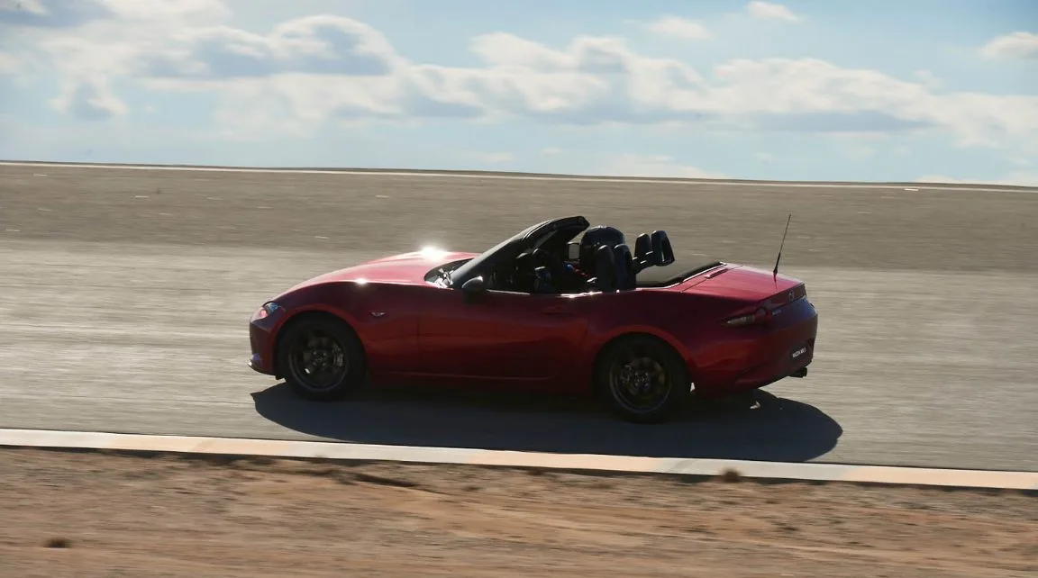 Mazda đem trải nghiệm xe hơi cao cấp đến Việt Nam