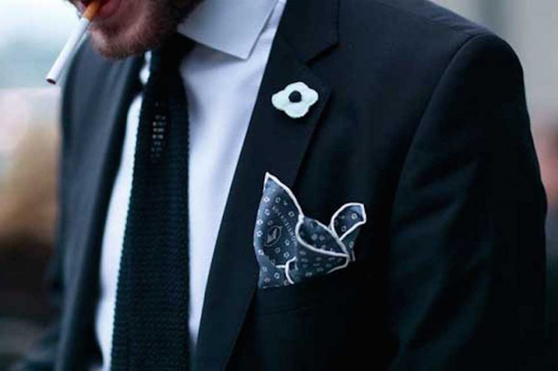 suit nam - khăn túi - elle man
