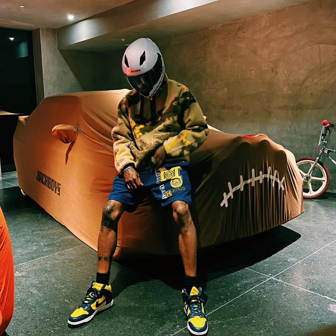 sao nam mặc đẹp travis scott