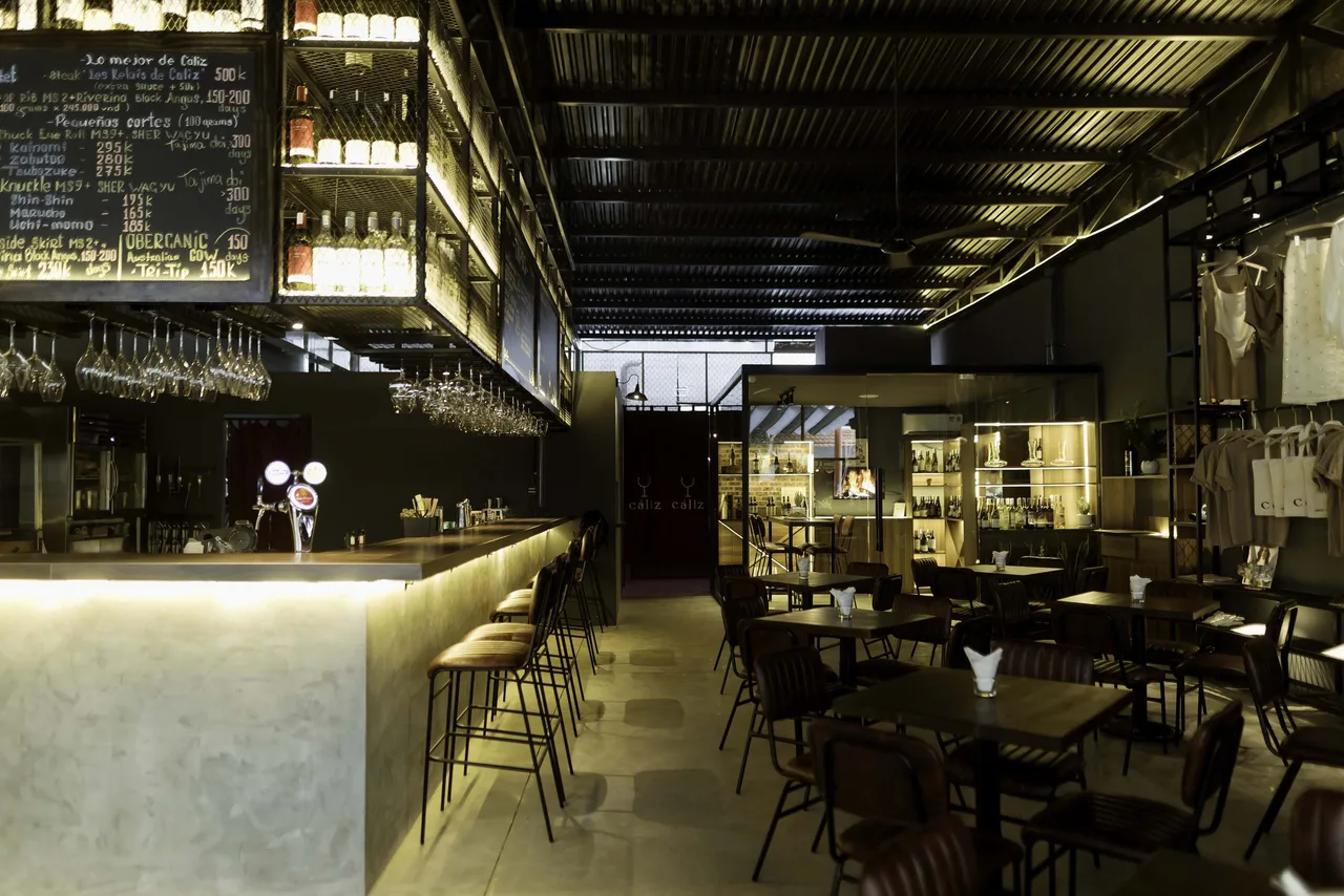 Caliz Wine Bar