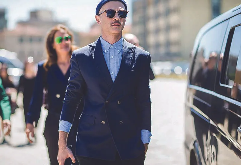 Học cách phối đồ chuẩn bị cho sự trở lại của suit/ áo blazer hai hàng nút