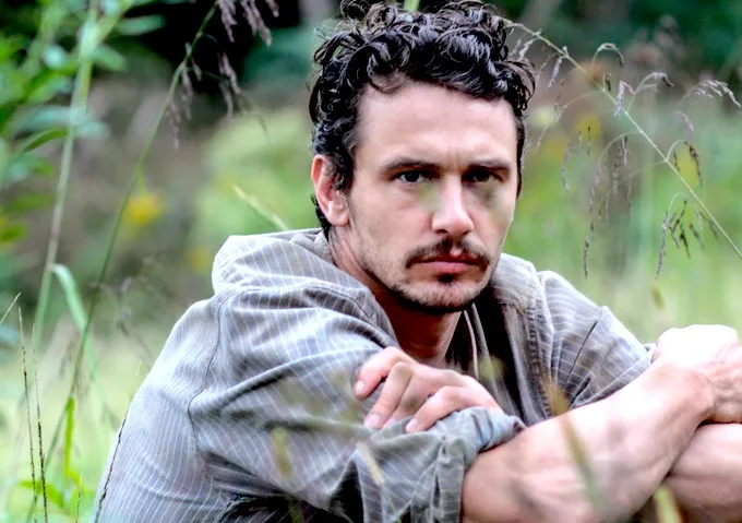 James Franco rong chơi giữa "thẳng" và "cong"