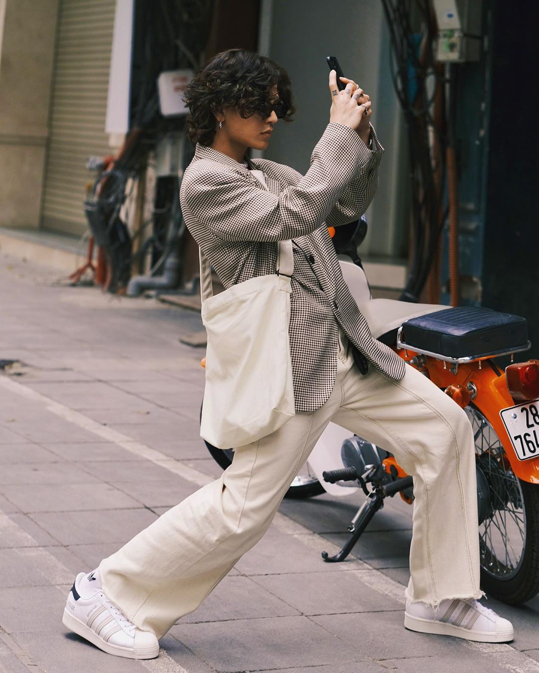 decao 230320 1-elleman-0320