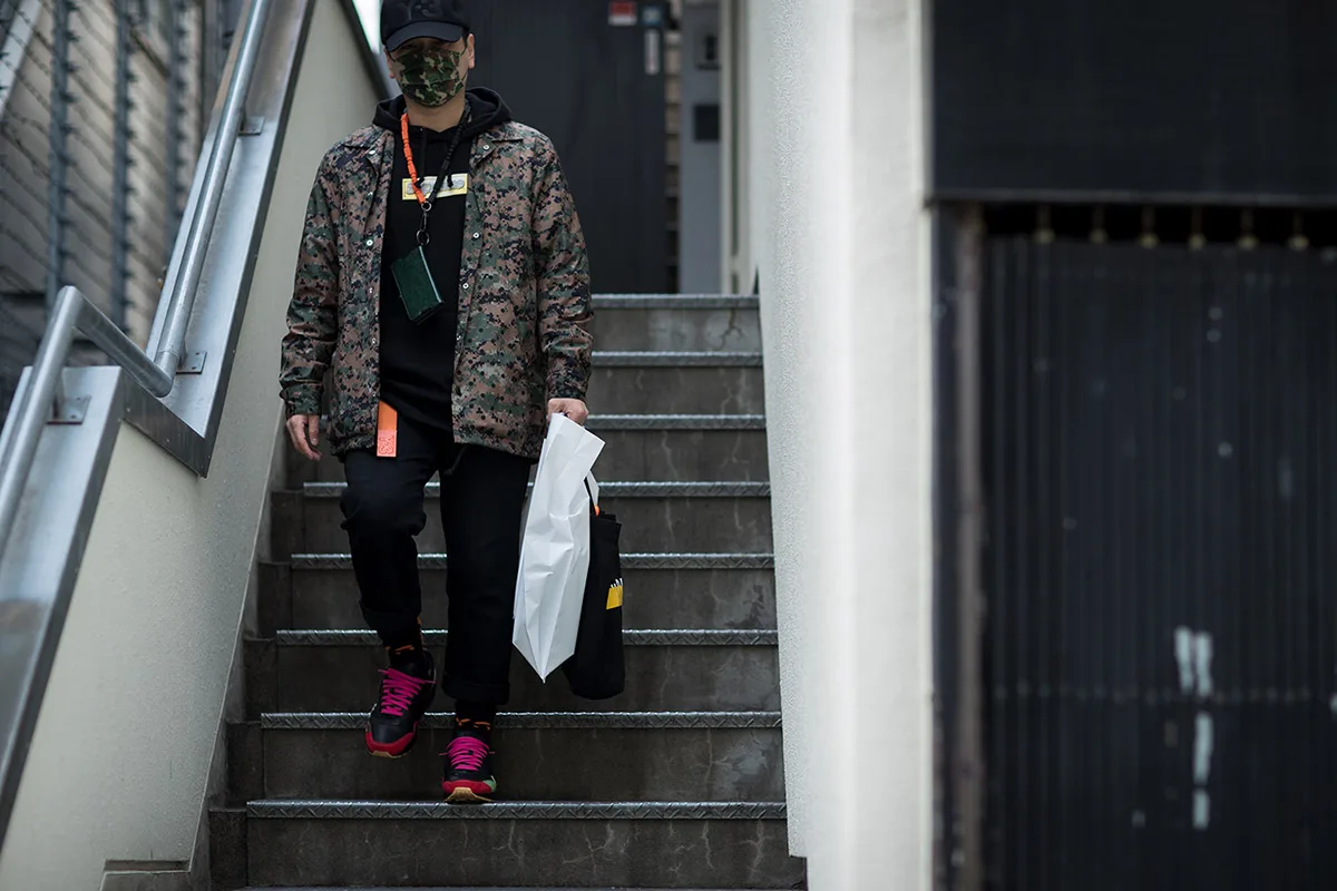 tokyo - lacoste x supreme - elle man 9