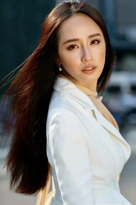 mai phuong thuy - cung su tu - elle man 1