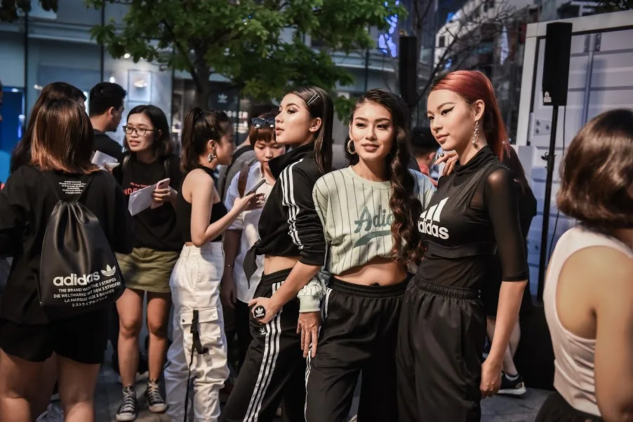 thoi trang duong pho adidas nite jogger - elle man (9)