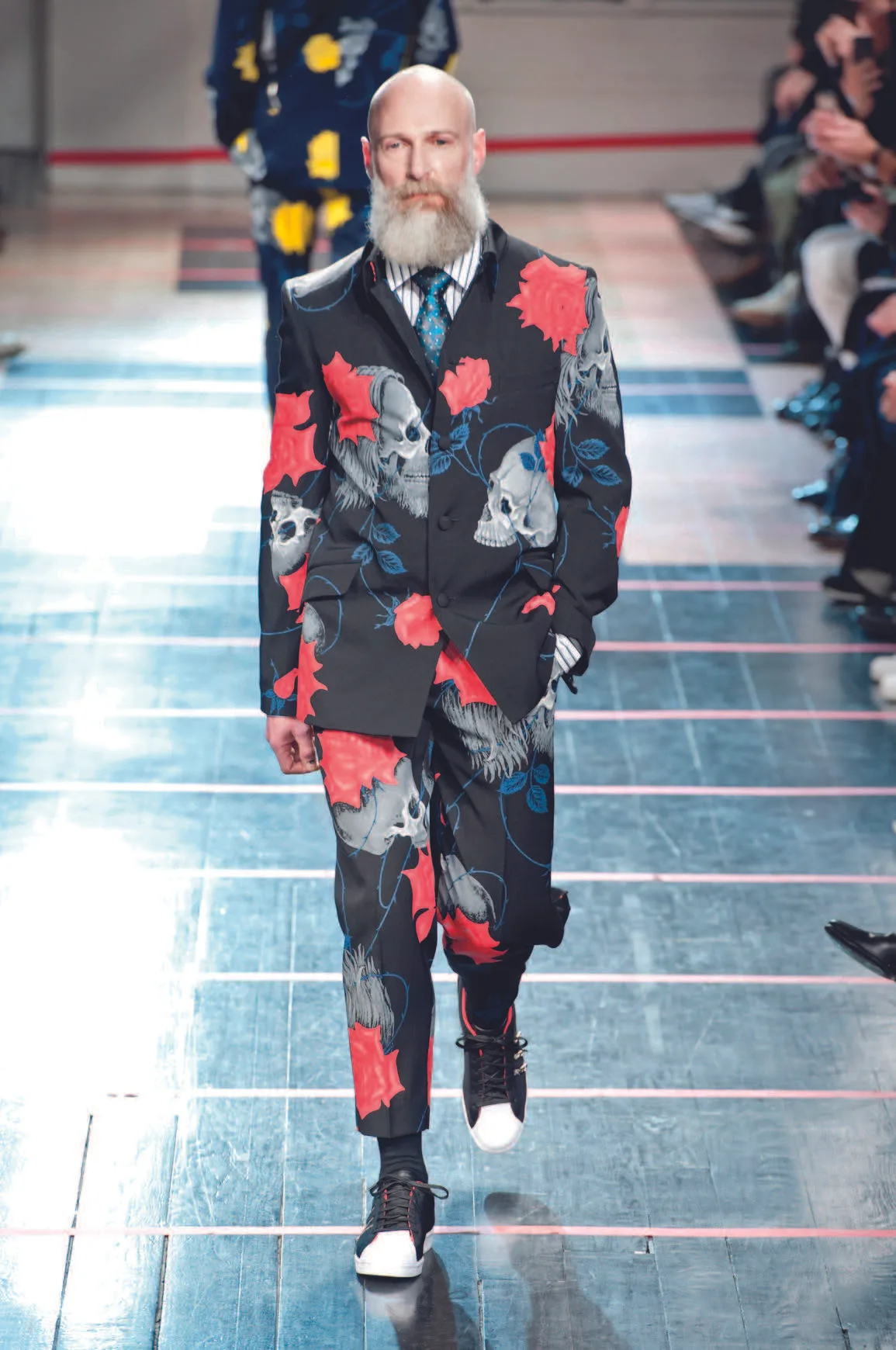 Vest in hoa của Yohji Yamamoto Vest in hoa của Yohji Yamamoto