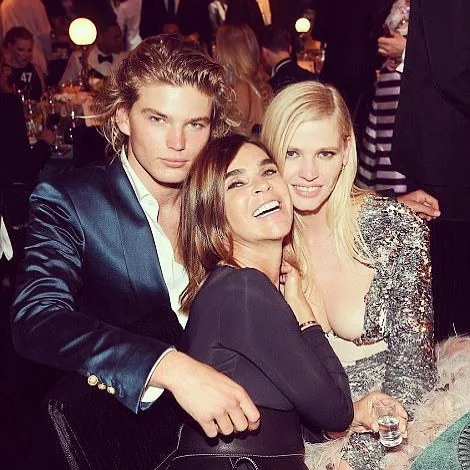 Ảnh: Instagram @lara_stone
