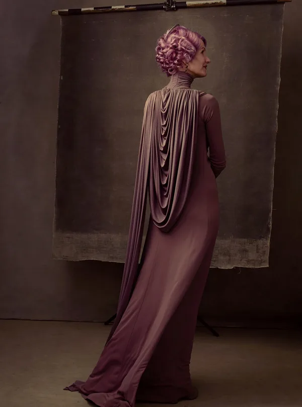 chien tranh giua cac vi sao - Vice Admiral Amilyn Holdo - elle man