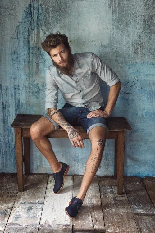 Sơ mi denim, trang phục của đàn ông mạnh mẽ