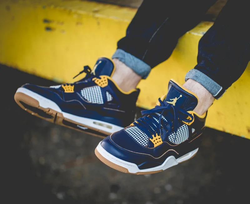5 kieu giay the thao - basket-ball - Nike Jordan 4 Retro - elle man