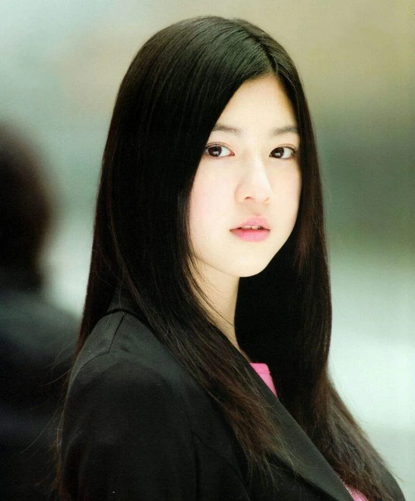 3-dien vien ayaka miyoshi-elleman-0220