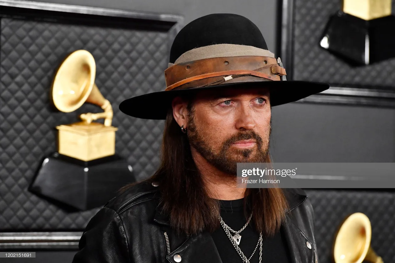 billy ray cyrus 3-sao nam mac dep-elleman-0120