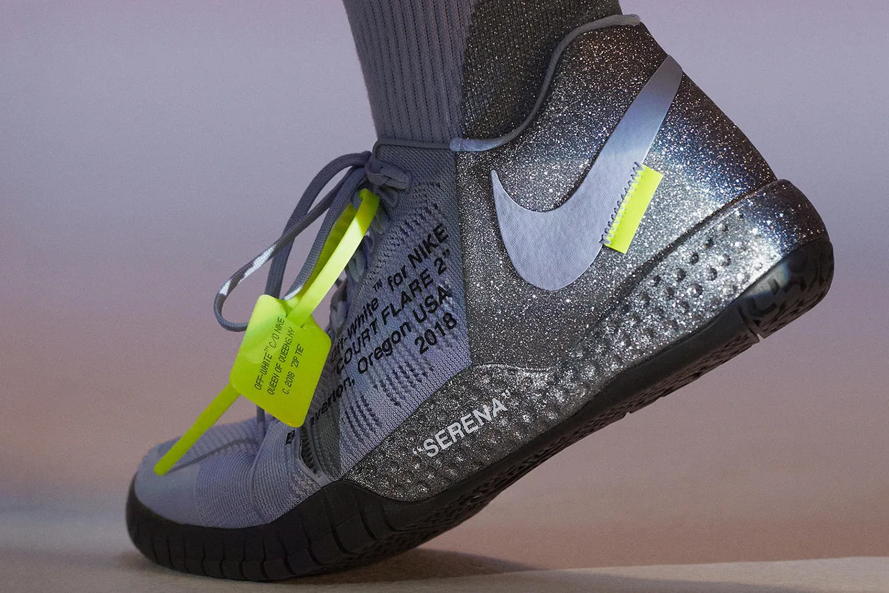 NikeCourt Flare 2 với màu màu xám thời thượng. Ảnh: Nike