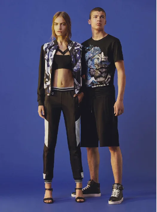 uu dai mua He 2018 - elle man - Versace Jeans
