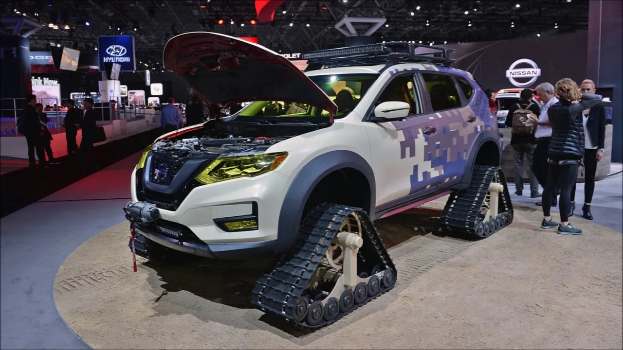 trien lam o to - elle man 7-Nissan-Rogue-Trail-Warrior-Project