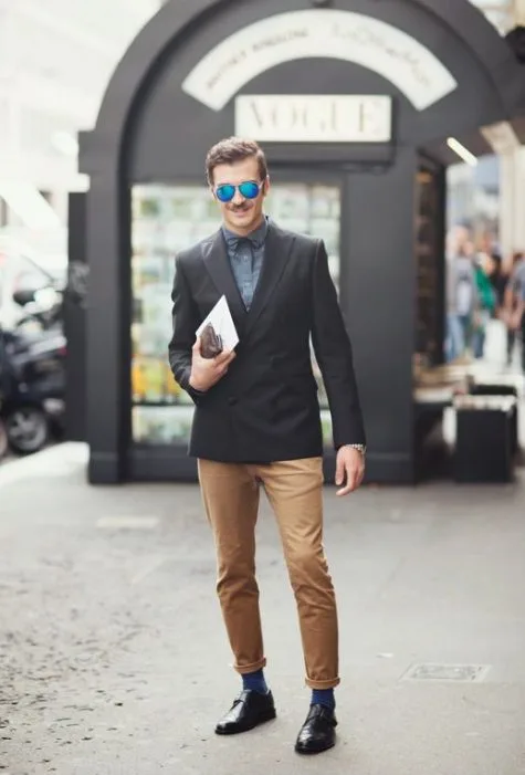 Quần kaki nam, item không bao giờ lỗi mốt: thời trang công sở nam.