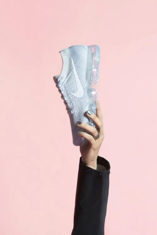 G-Dragon xuất hiện trong Nike Air Max Day 2017 bên cạnh nhiều nhân vật nổi tiếng khác