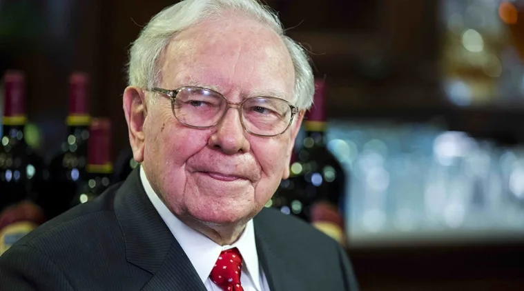 Warren Buffett trong cuộc chiến không hồi kết với Mark Zuckerberg. Ảnh: The Indian Express