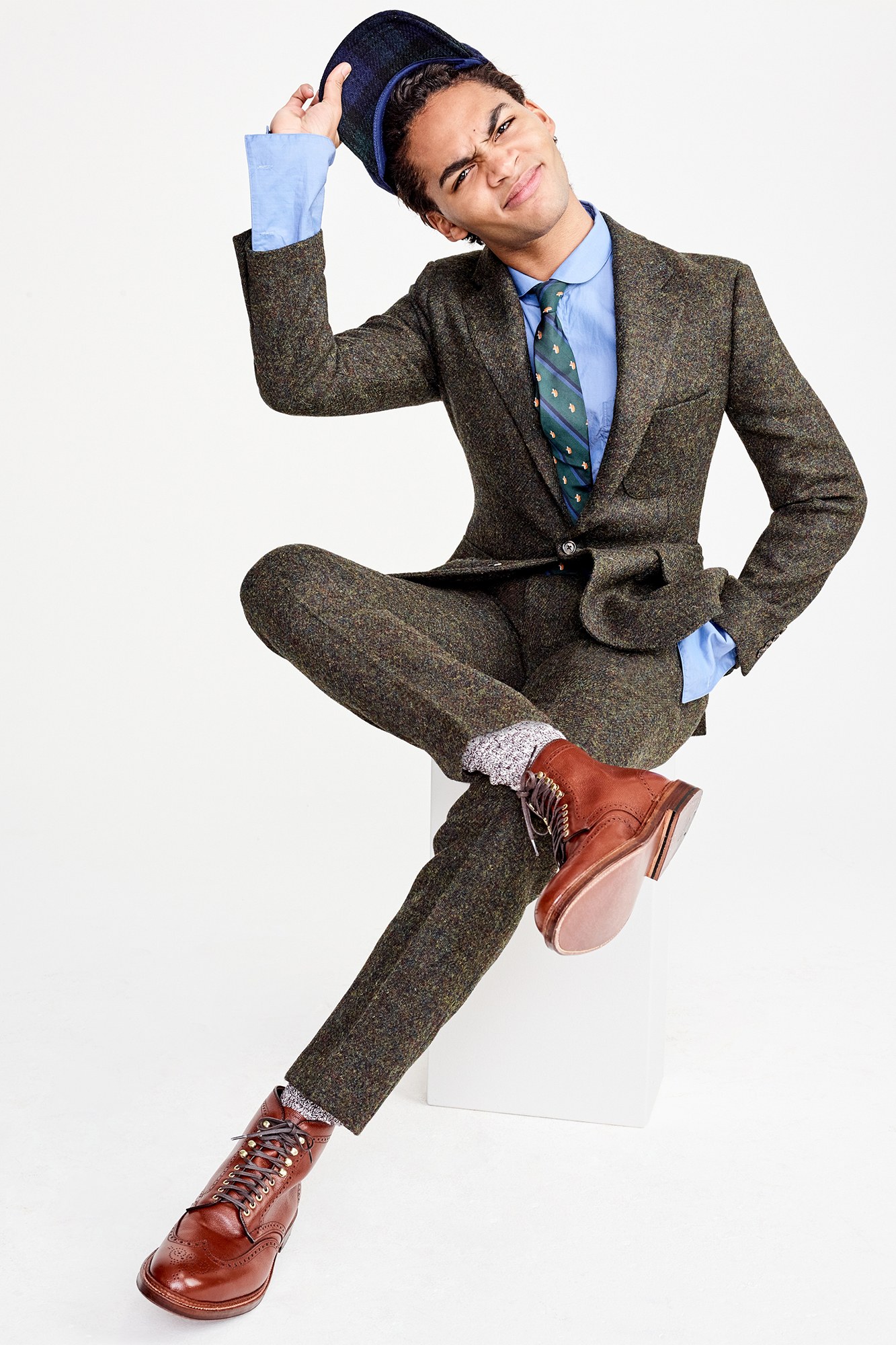 ELLE Man Style Calendar thổi hồn mới cho trang phục công sở