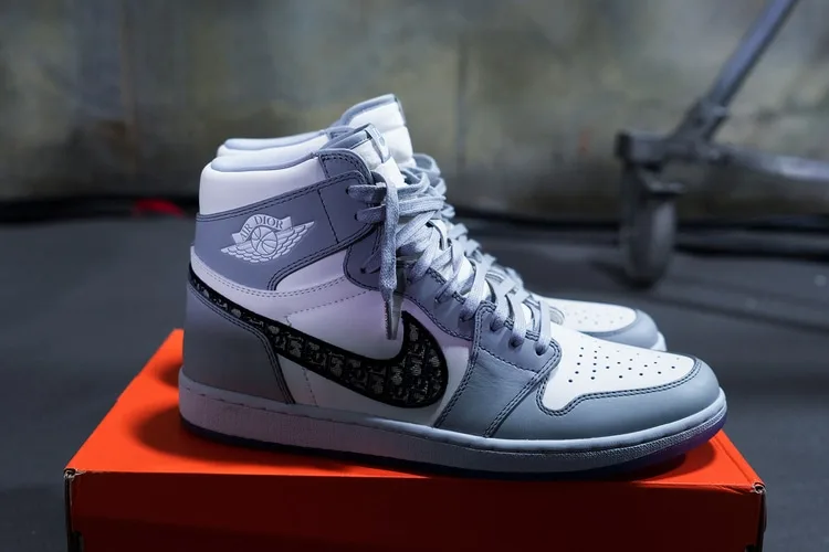 Dior x Air Jordan 1 1-thiet ke giay-elleman-1219