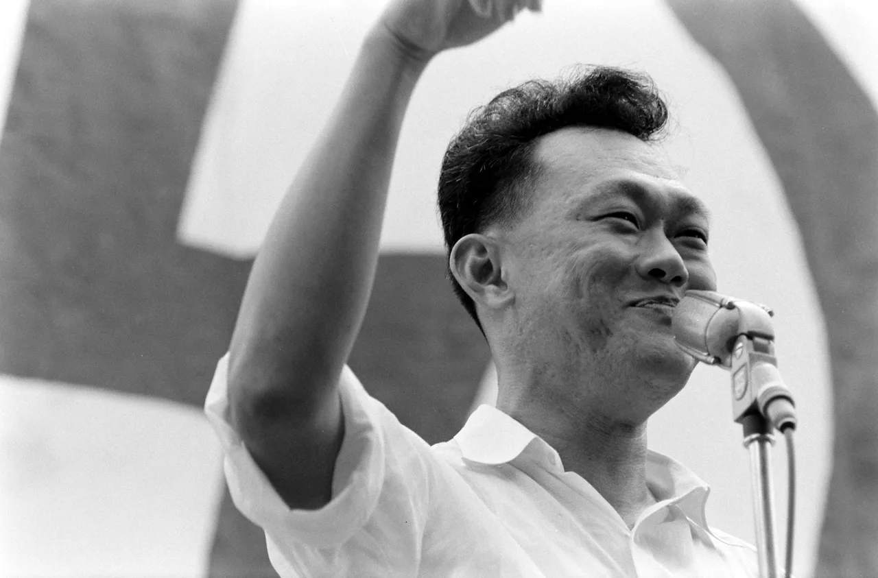 Lý Quang Diệu - Người cưỡi trên những ngọn sóng đời