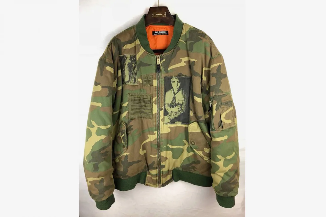 thoi trang the gioi - ao bomber raf simons - elle man
