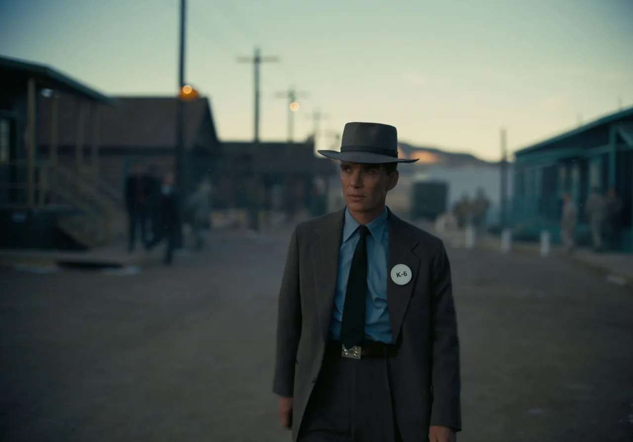 Mãn nhãn với phong cách thời trang trong “Oppenheimer”