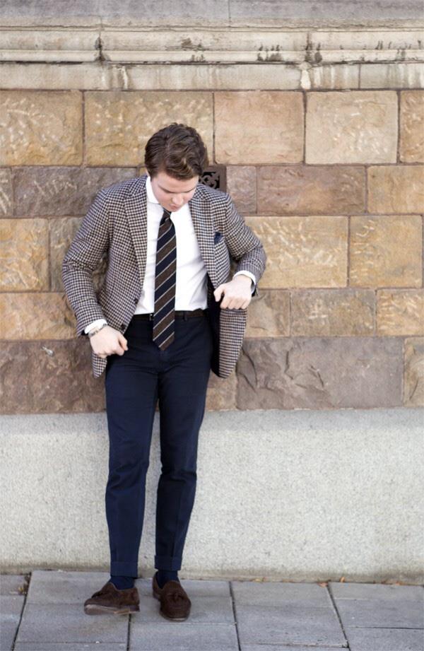 ELLE Man Style Calendar Tươi mát cùng áo sơ mi trắng 1