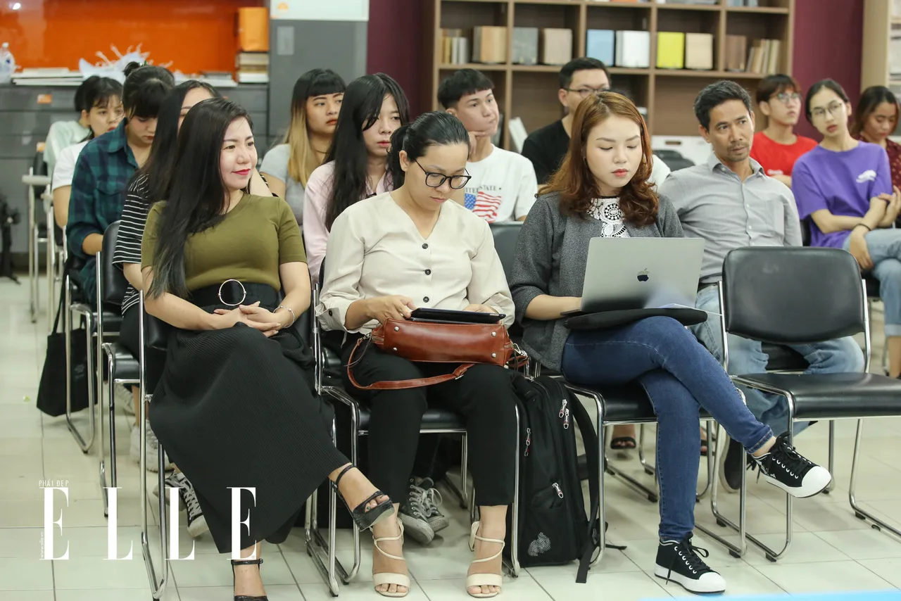 elle fashion road trip 2018 - dai hoc cong nghe sai gon - elle man2