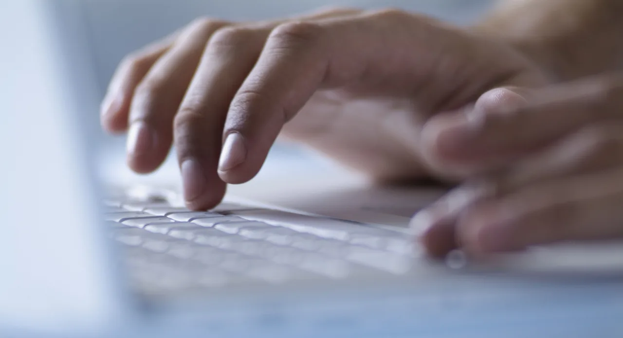 làm chủ email