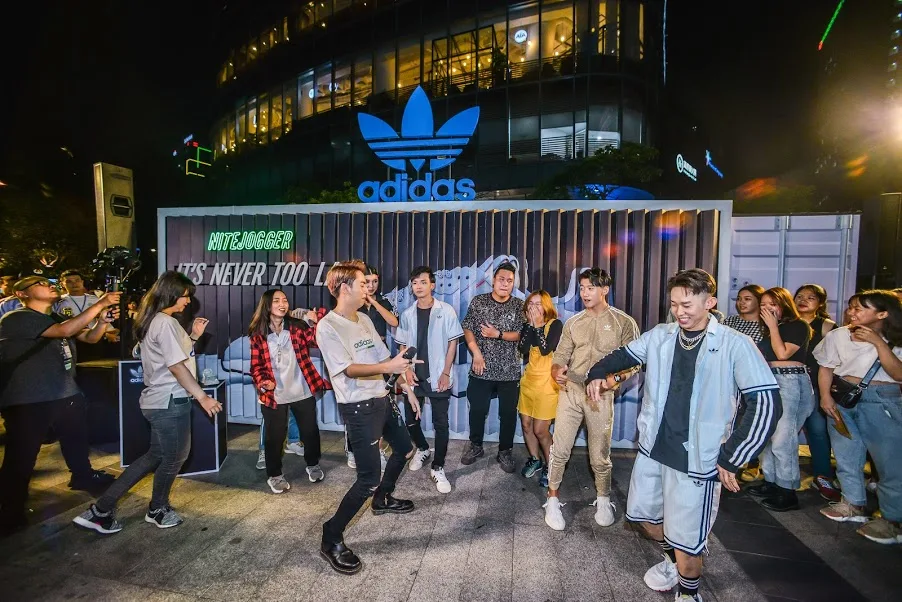 thoi trang duong pho adidas nite jogger - elle man (10)
