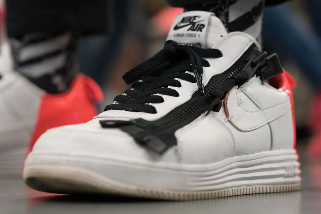 Soi dàn sneaker tại Sneaker Con Cleveland 2017 lớn nhất nước Mỹ