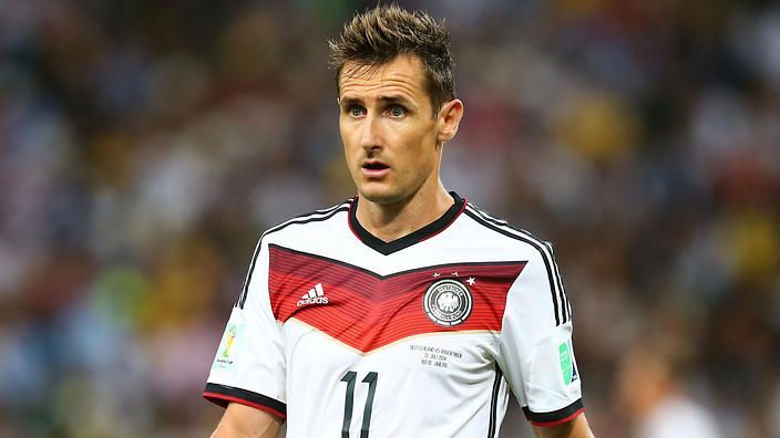 Năm cỗ máy dội bom đáng nhớ trong lịch sử FIFA World Cup