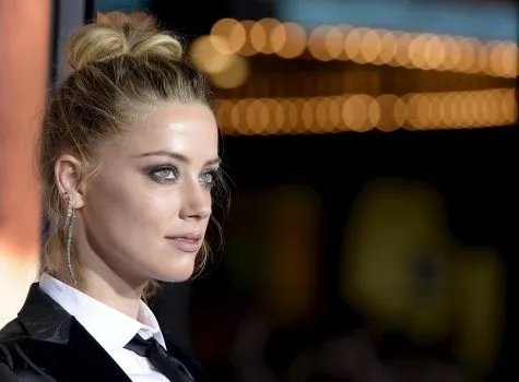 Amber Heard - elle man 3