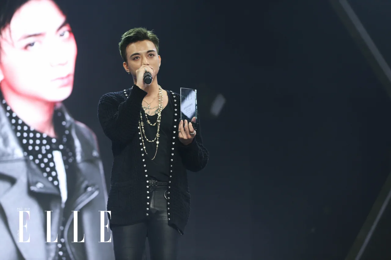 soobin hoang son elle style awards 20118 - elleman 5
