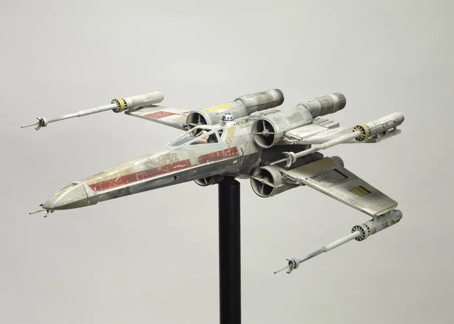 Mô hình chiếc X-Wing của quân Rebellion.