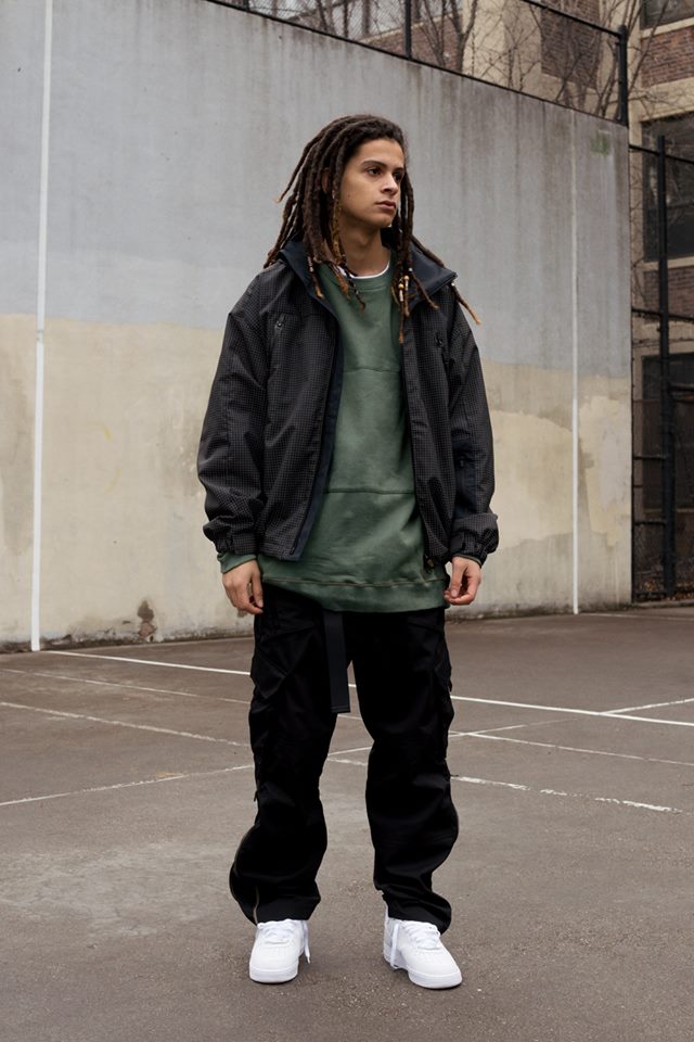 Tạo phong cách thời trang urban techwear với 5 thương hiệu bình dân- elle man42