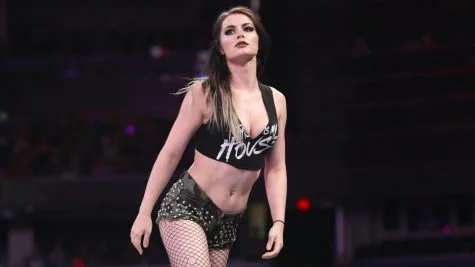 nữ đô vật WWE Diva Paige 1