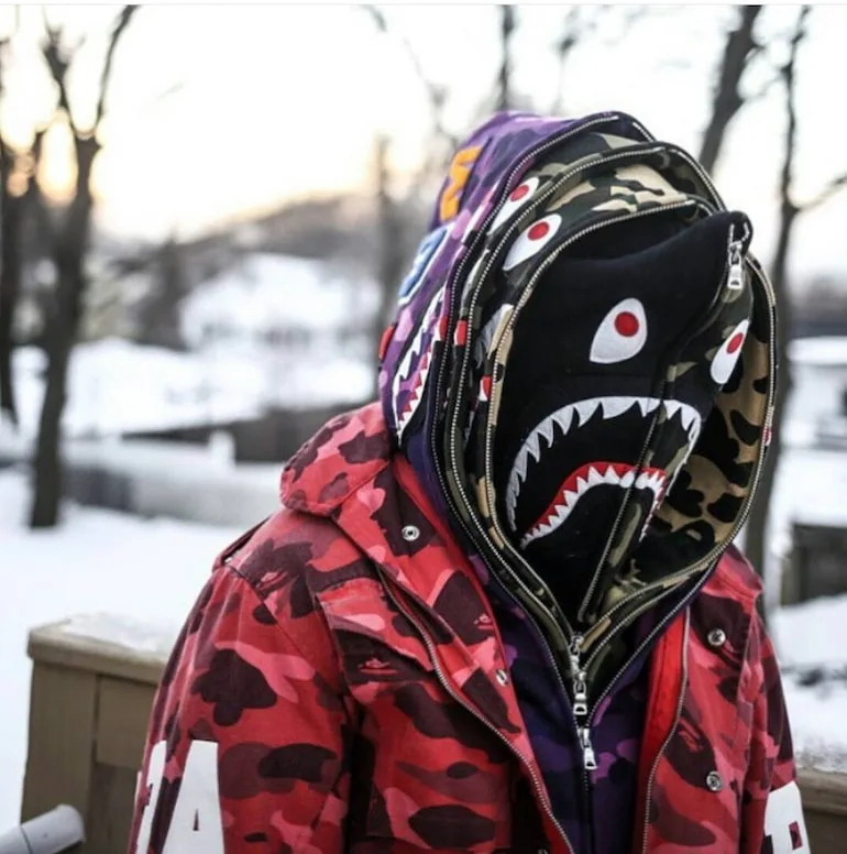 logo thuong hieu bape - elle man 6