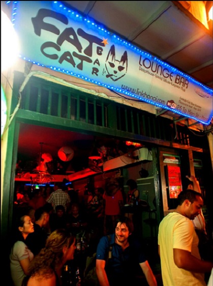 đi bar - fat cat bar - elle man